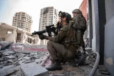 Az összeomló kommunikációs hálózatok miatt péntektől nem indulnak segélyszállítmányok Gázába