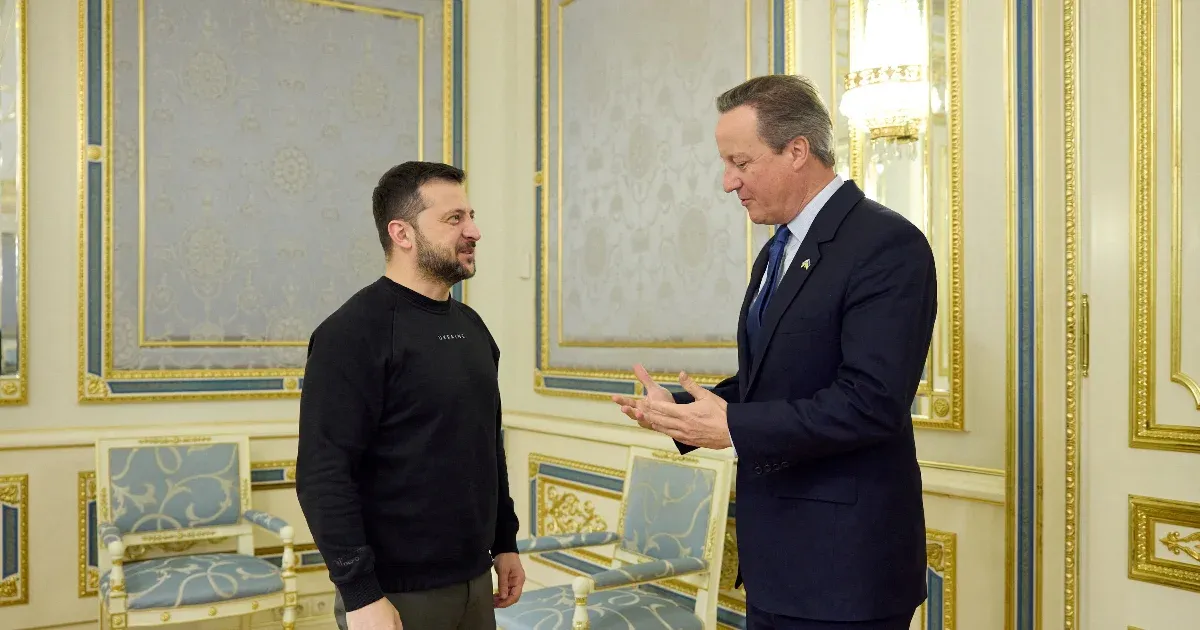 David Cameron első hivatalos útja külügyminiszterként Ukrajnába vezetett