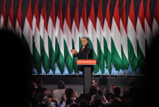 Van valaki Magyarországon, aki Orbánnál is régebb óta pártelnök