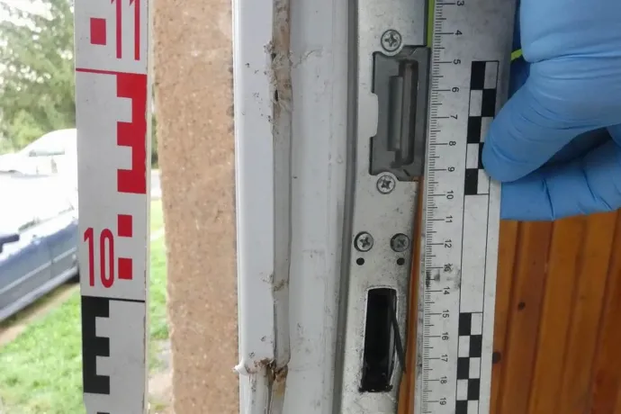 Kávét lopott ismerősétől egy nógrádi férfi, a ruhásszekrényben próbált elbújni a rendőrök elől