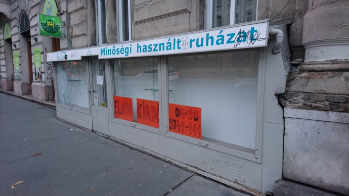 Üresen álló üzlet a Nagykörúton. Fotó: G7.hu