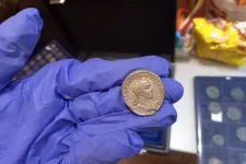 Százmilliós értékben foglalt le régi érméket a rendőrség, a gyűjtőket lopással gyanúsítják