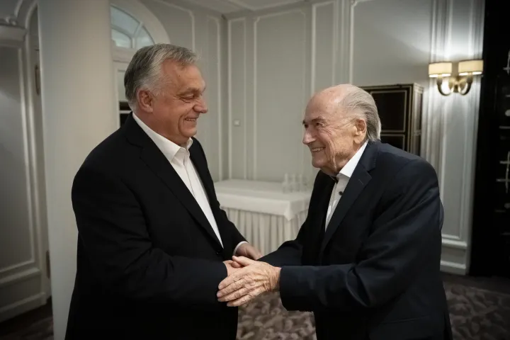 Orbán Viktor és Sepp Blatter, a FIFA volt elnöke Zürichben 2023. november 21-én – Fotó: Benko Vivien Cher / Miniszterelnöki Sajtóiroda / MTI