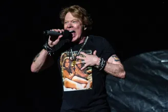 Szexuális erőszakkal vádolják Axl Rose-t, a Guns N' Roses énekesét