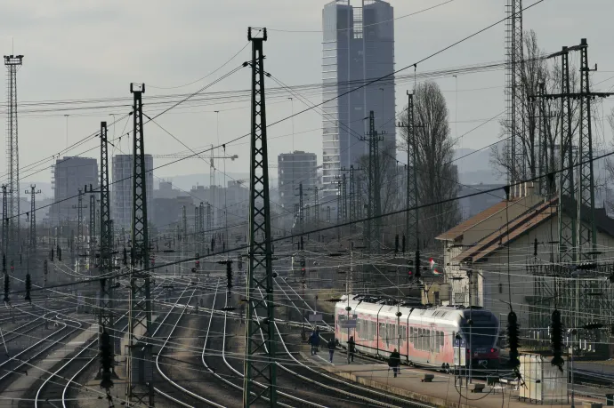 Újból megkapta a környezetvédelmi engedélyt a nemrég katonai célúnak minősített Déli Körvasút