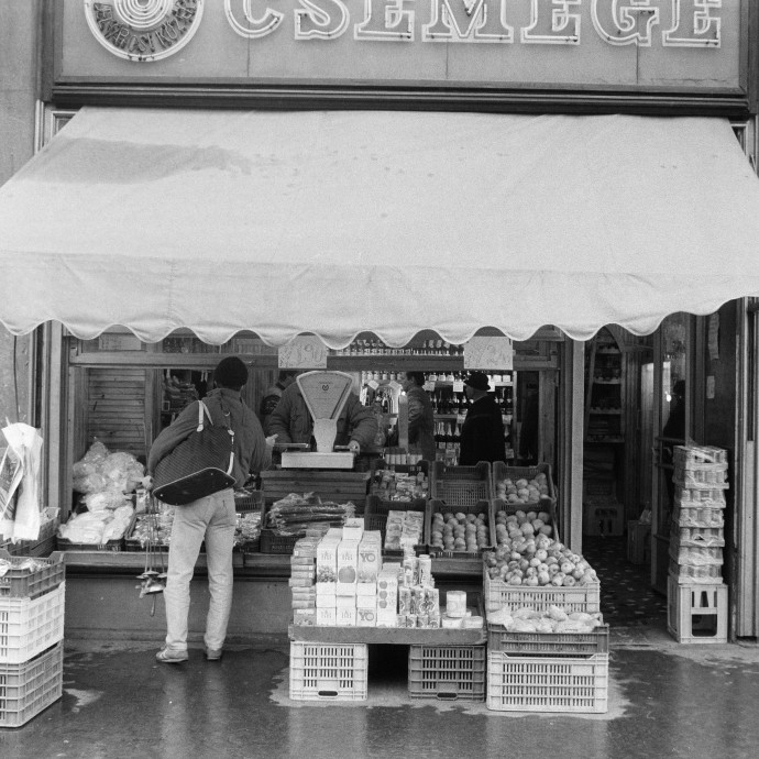 Ilyenek voltak az élelmiszerboltok a nyolcvanas években, nem?