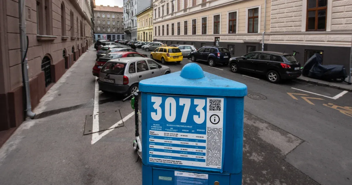Jelentősen bővülhetnek a fizetős parkolási övezetek Budapesten