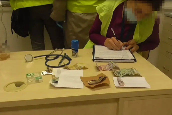 Rákos betegektől kért pénzt kemoterápiáért a nyíregyházi kórház egyik főorvosa