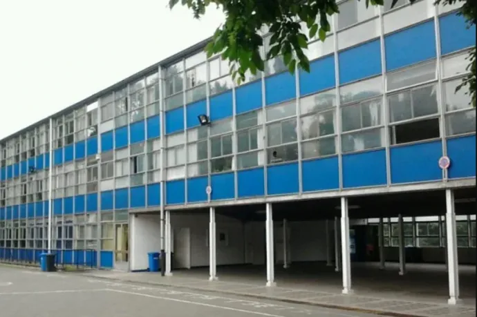 Belgiumban reggel 29 iskola maradt zárva bombariadó miatt