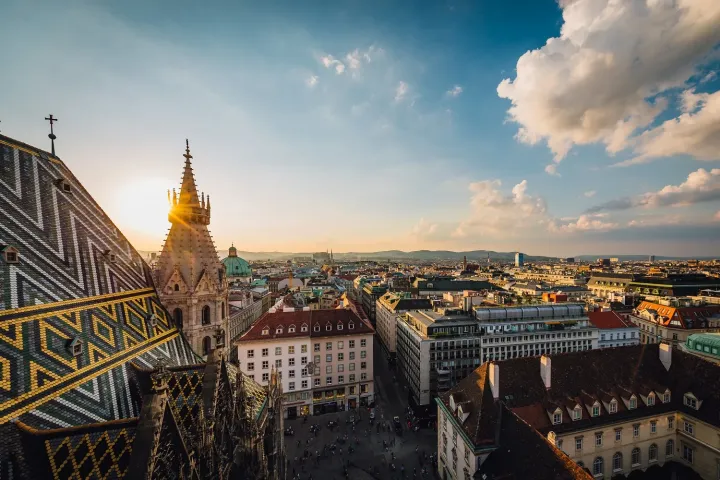 Bécsben nem épülhet új társasház napelemek nélkül