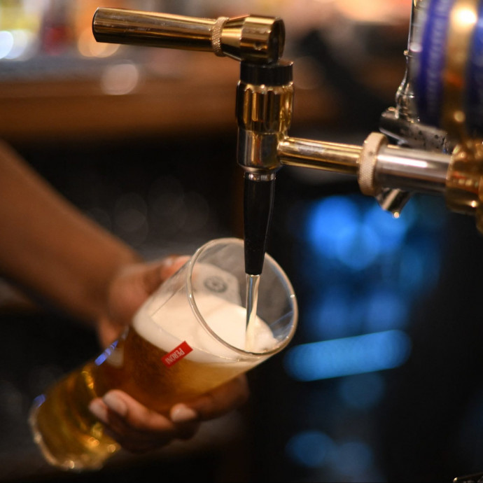 Kocsmaarmageddon van Magyarországon, de a kantinoknak jól megy