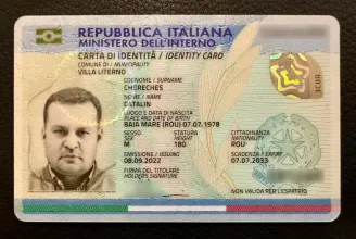 Háromféle valutát és olasz személyit találtak a menekülő nagybányai polgármesternél