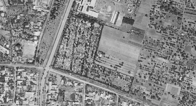 A volt temető egy 1960-as légi felvételen – Forrás: fentrol.hu