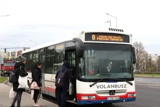 Januártól ingyenes lesz a tömegközlekedés Tatán