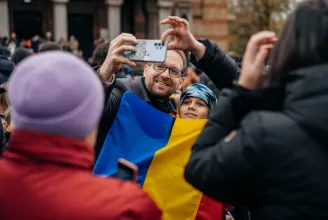 Dominic Fritz elzongorázta a román himnuszt a nemzeti ünnepen