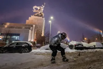 Beborította Moszkvát a hó, megdőlt az eddigi rekord