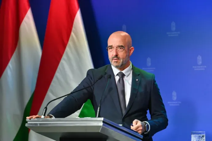 Mr Pressman is riding the ghost train of history – Zoltán Kovács