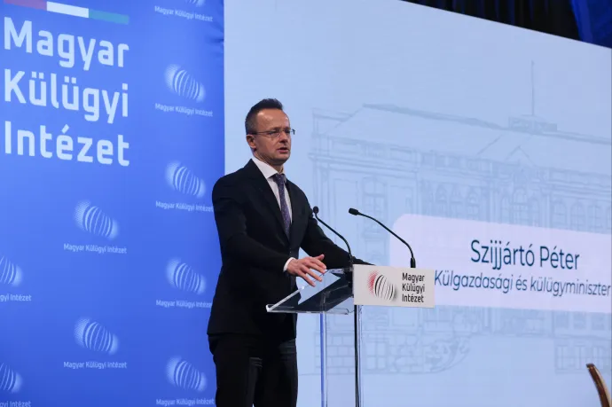 Szijjártó: Magyarország sikere, hogy kimaradt az ukrajnai háborúból