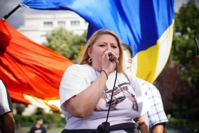 Diana Șoșoacă árulónak nevezte és elküldte az RMDSZ szenátorát Magyarországra