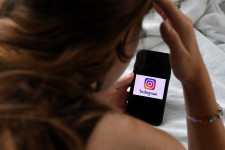 A PISA-felmérés szerint kikészíti a diákokat a telefonfüggés