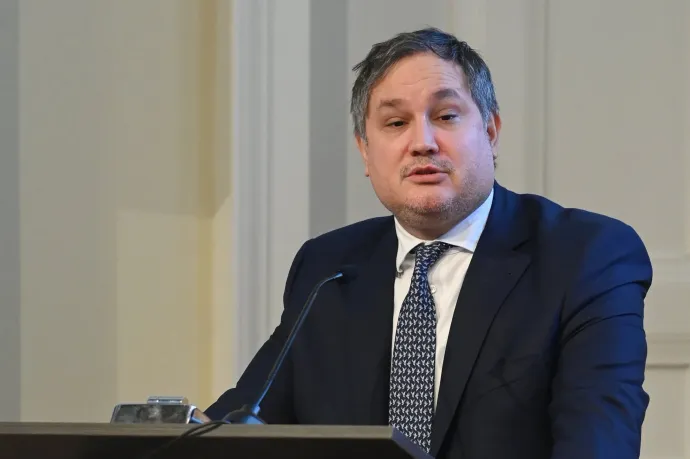 7,3 százalékra csökkennek a lakossági kamatok