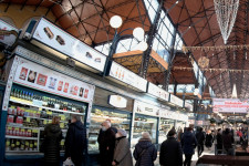 Fél lábbal az időgépben ragadt az újra növekvő magyar gazdaság