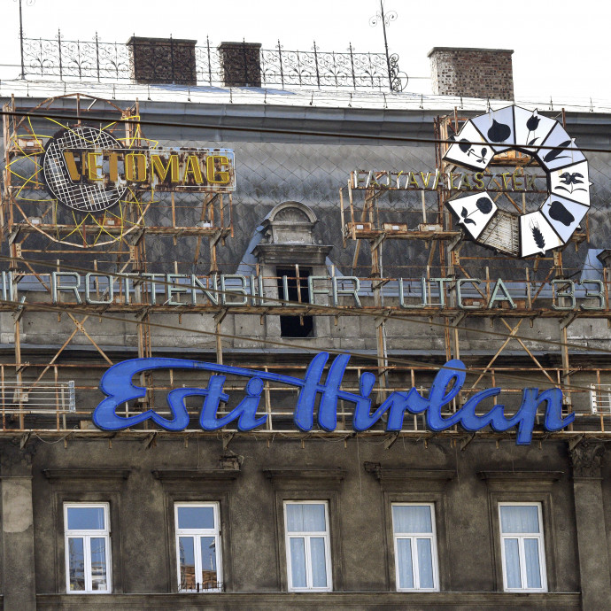 Hét év alatt tízmillió újság tűnt el a postaládákból