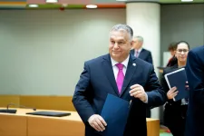 Orbán mindenkit kiosztott: az EU rosszul döntött, a szuverenitásvédelmi törvény kritikusai zsoldos lázadók