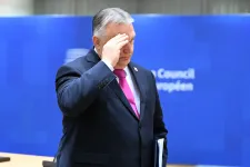 Orbán maga mutatta meg, hová vezeti Magyarországot: ki a tárgyalóteremből, ki az EU-ból – külföldi lapok az EU-csúcsról