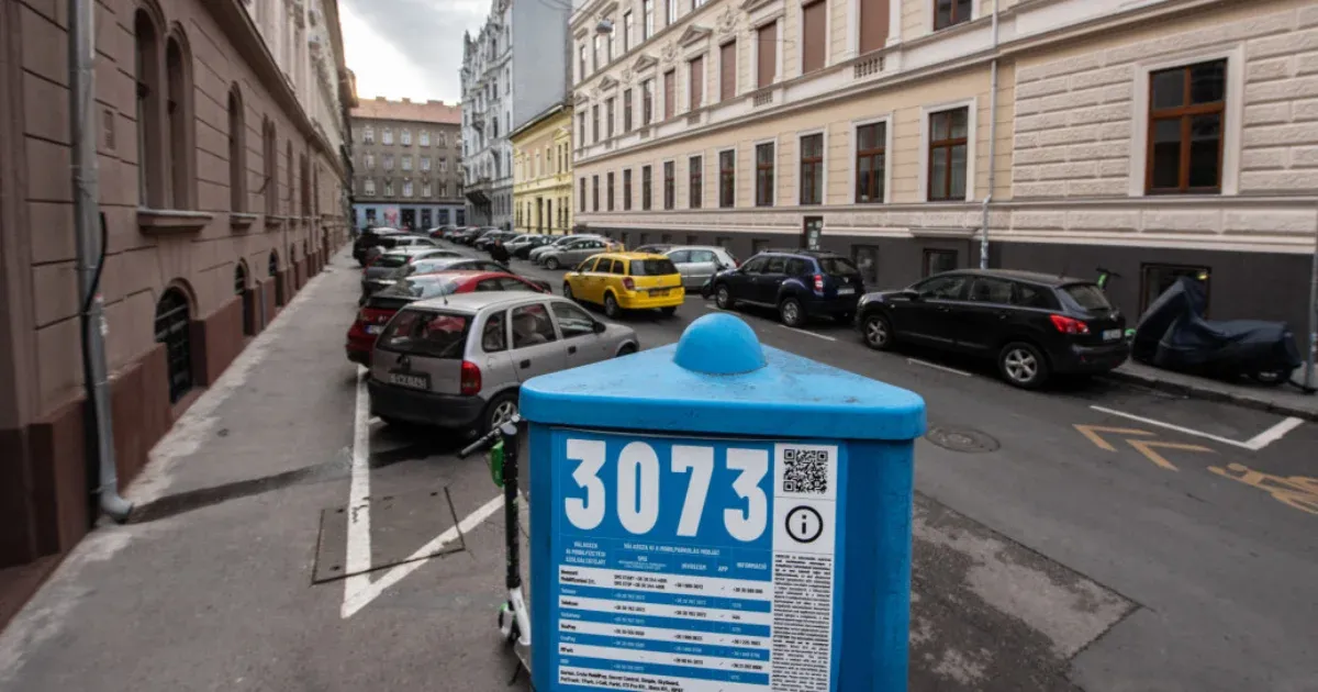 Tíz napig ingyenes lesz a parkolás Budapesten, de van néhány kivétel