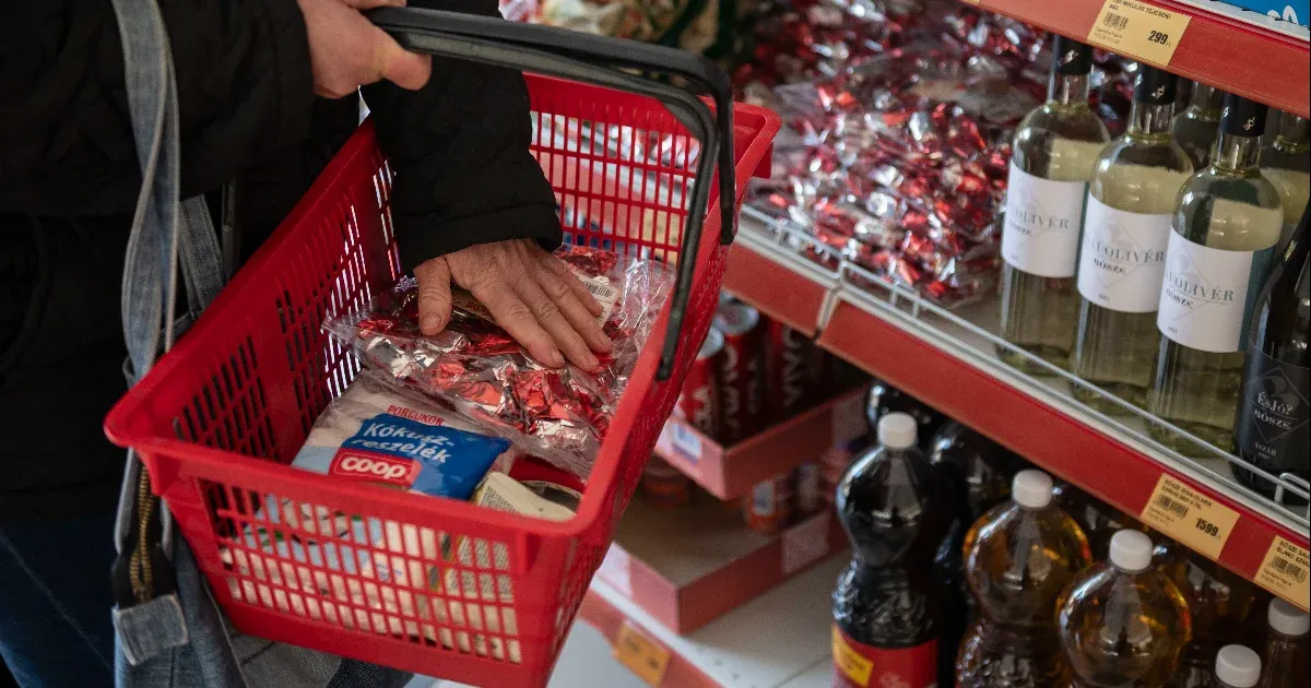 Gyorsan falja fel a SZÉP-kártyáján levő összeget, jövőre már nem vehet rajta hideg élelmiszert