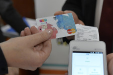 Egyre zöldebbek a bankok, de az ügyfelek nem tudnak róla