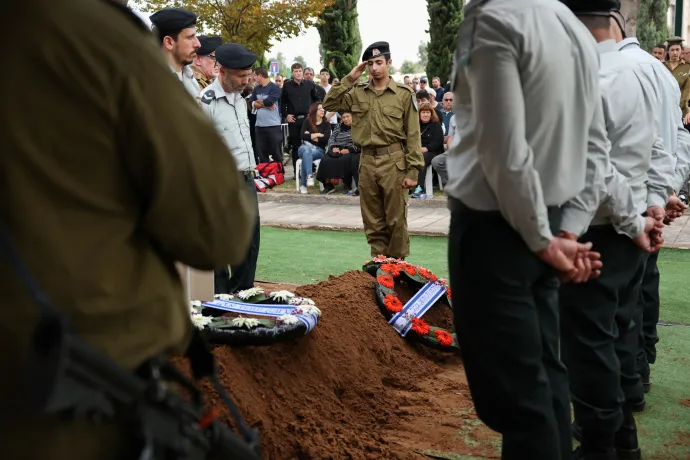 Yehezkel Azaria izraeli tartalékos tiszthelyettes temetése Petah Tikvában – Fotó: Violeta Santos Moura / Reuters