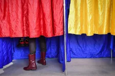Az USR szerint demokráciaellenes a választások összevonása