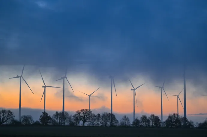 Az uniós szélenergia-ipar mellett kellett volna kiállni, csak a magyar kormány nem tette meg