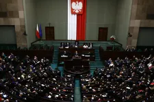 Lemondatná a lengyel alsóház az igazságszolgáltatási tanács előző kormány alatt megválasztott tagjait