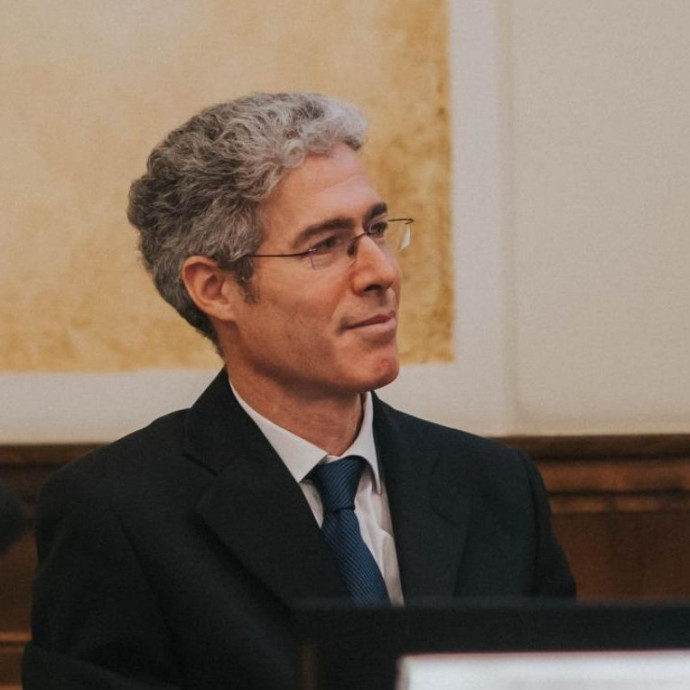 Az orbáni populista autokráciát kutatta az oktató, akit kirúgtak a Corvinusról