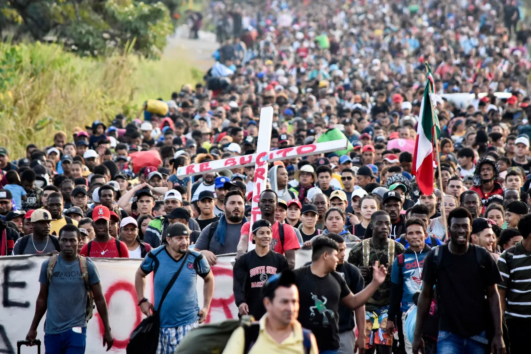 The caravan of migrants from Mexico to the United States is growing