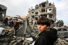 Izrael hosszú háborúra készül Gázában, lemondásra szólította fel Netanjahut Jaír Lapid volt izraeli miniszterelnök