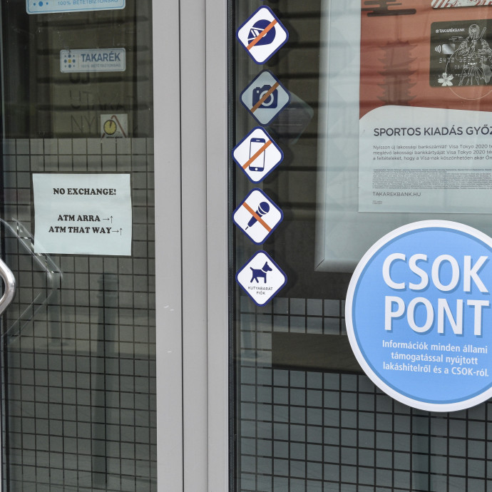 Fegyelmezetten törlesztik hiteleiket a magyarok, de a gazdasági nehézségek is átszűrődnek az adatokon