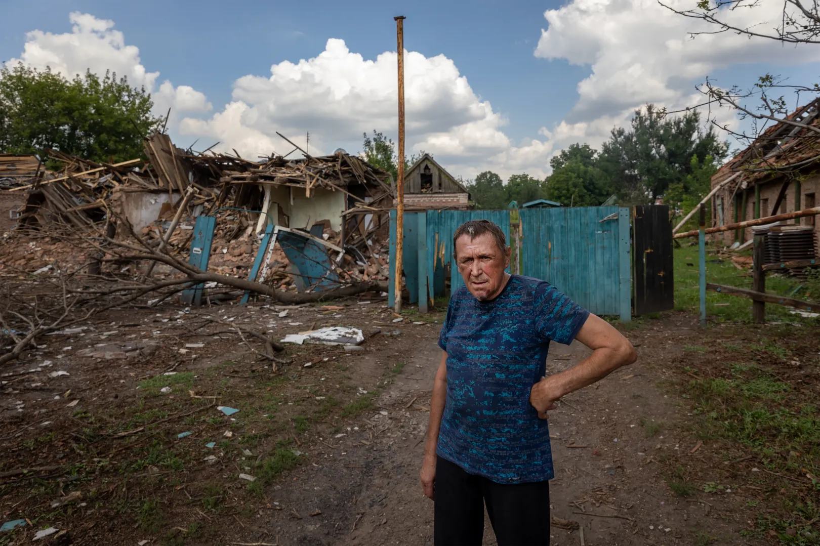 Az ukrajnai Nyújork település romjai egy orosz légi csapás után – Fotó: Huszti István / Telex