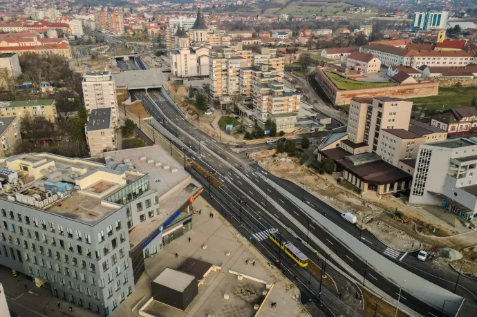 Vasárnaptól megnyílt a forgalom előtt a Gojdu téri aluljáró-hálózat Nagyváradon