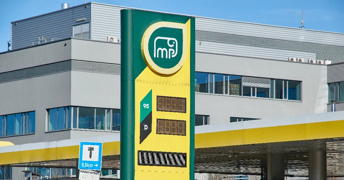 Januártól durván drágul a tankolás, de egy éve még sírtunk volna az örömtől ilyen árak láttán