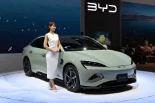 A BYD lenyomja a Teslát, a Magyarországra érkező kínai márka lehet a világ legnagyobb villanyautó-gyártója