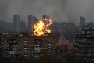 Egy orosz repülőgép véletlenül lebombázott egy oroszországi falut
