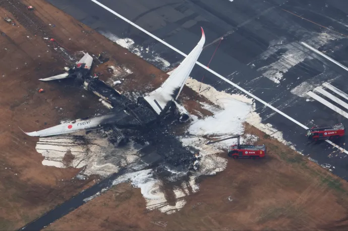 A Japan Airlines azt állítja: megkapta az engedélyt a leszállásra az ütközés előtt
