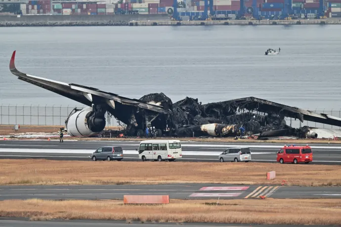 A Japan Airlines azt állítja: megkapta az engedélyt a leszállásra az ütközés előtt
