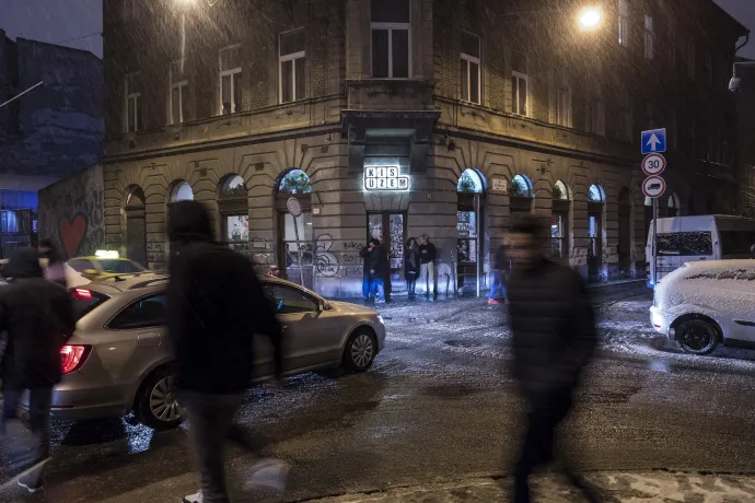 Kisüzem a Dob utcában – Fotó: Szigetváry Zsolt / MTI