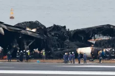 Japán repülőgép-katasztrófa: úgy tűnik, a parti őrség gépe nem kapott felszállási engedélyt