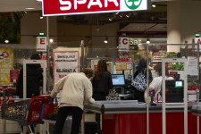 Az Aldi- és Spar-dolgozók fizetése nő jobban, vagy az átlagos keresetek?